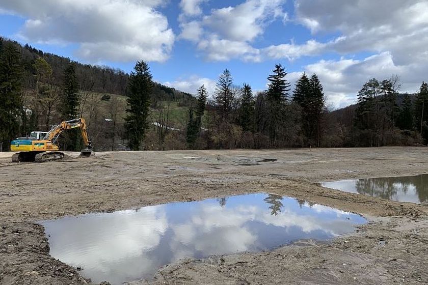 Bau von Mulden für Erreichen der Zielvegetation