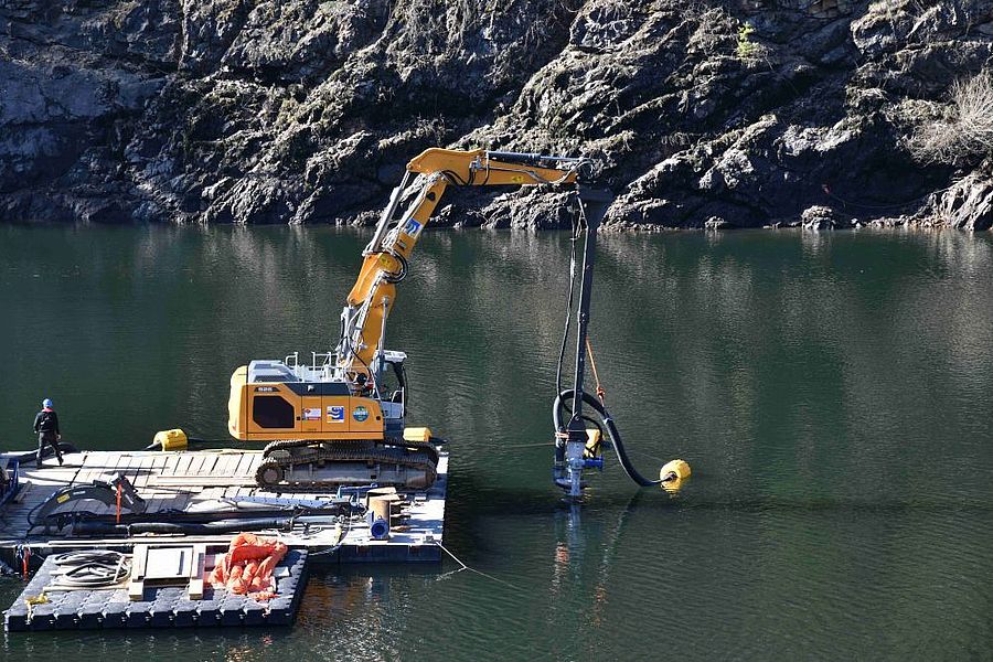 Einsatz einer hydraulischen Pumpe für die Sedimententfernung 